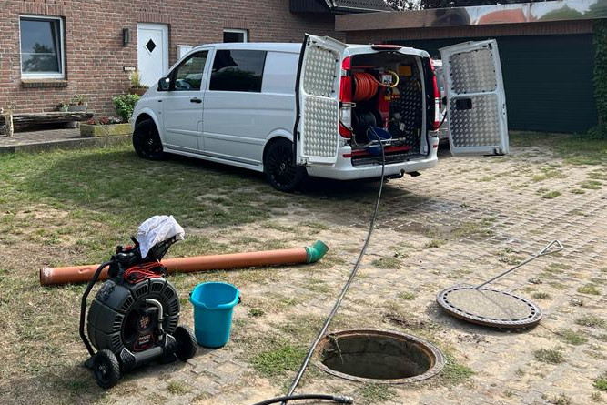 24h Rohr & Kanal Hilfe GmbH Abfluss & Rohrreinigung Kanalreinigung Kanaluntersuchung Kanalsanierung WC & Küchen Entstopfung