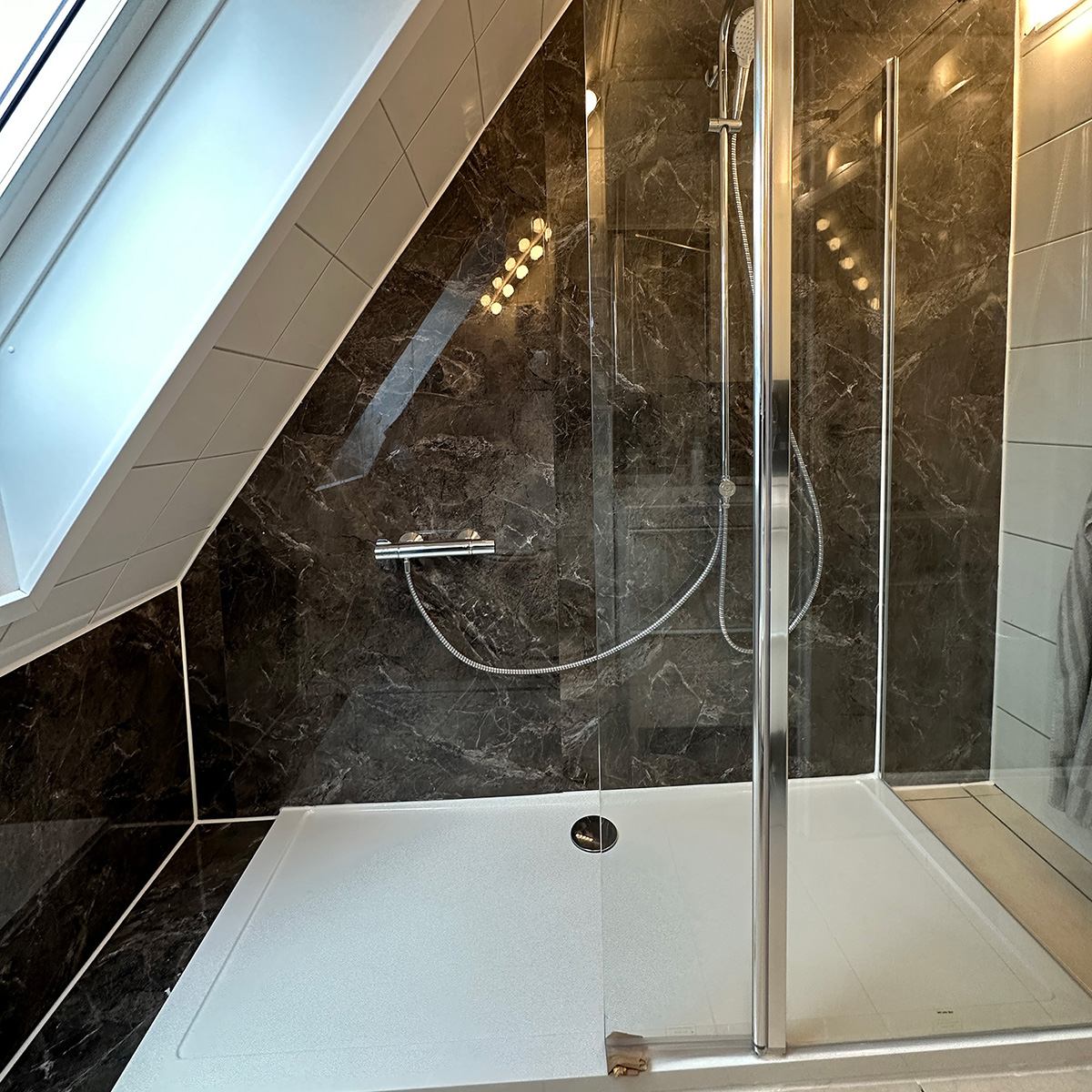 DUSCHMAX | DM Sales GmbH in Berlin – Betriebsfoto 2