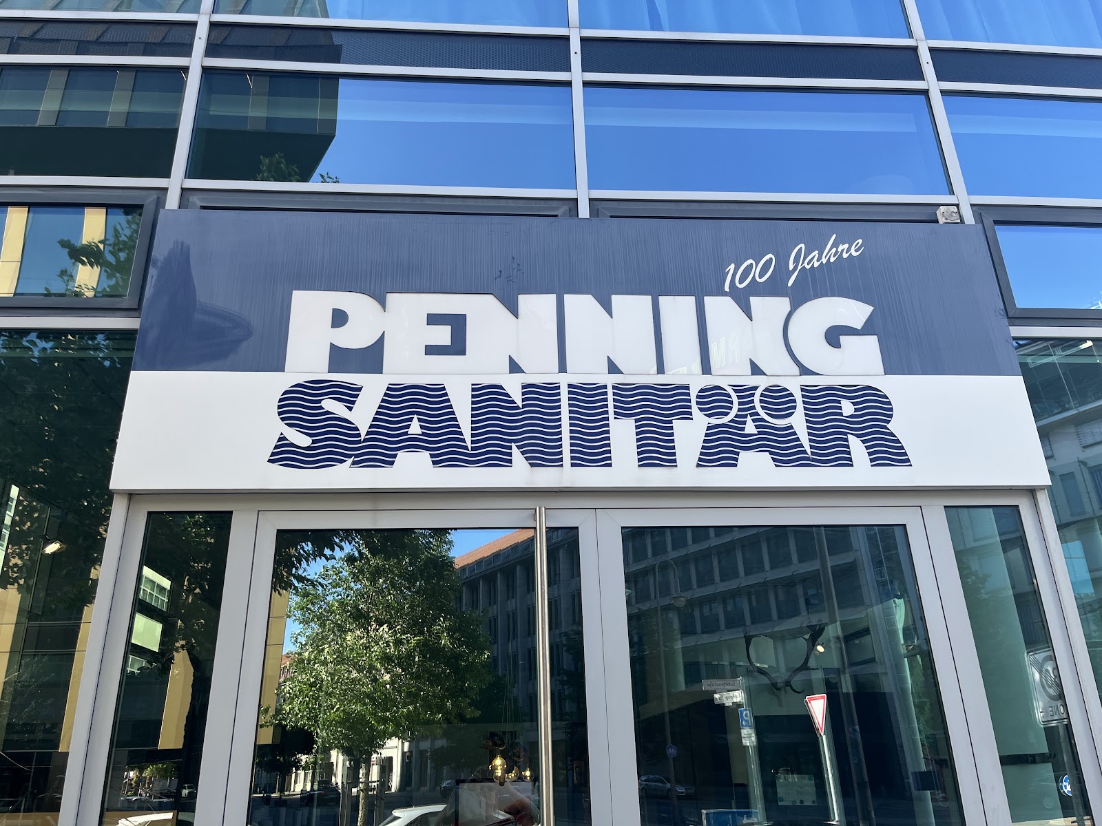 Penning Sanitär Handel GmbH + Co. KG in Berlin – Betriebsfoto 1