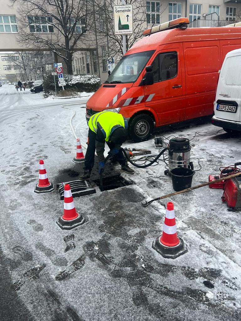 Sanrotech - Sanitär, Rohrreinigung & Abwassertechnik Gießen in Wettenberg – Betriebsansicht