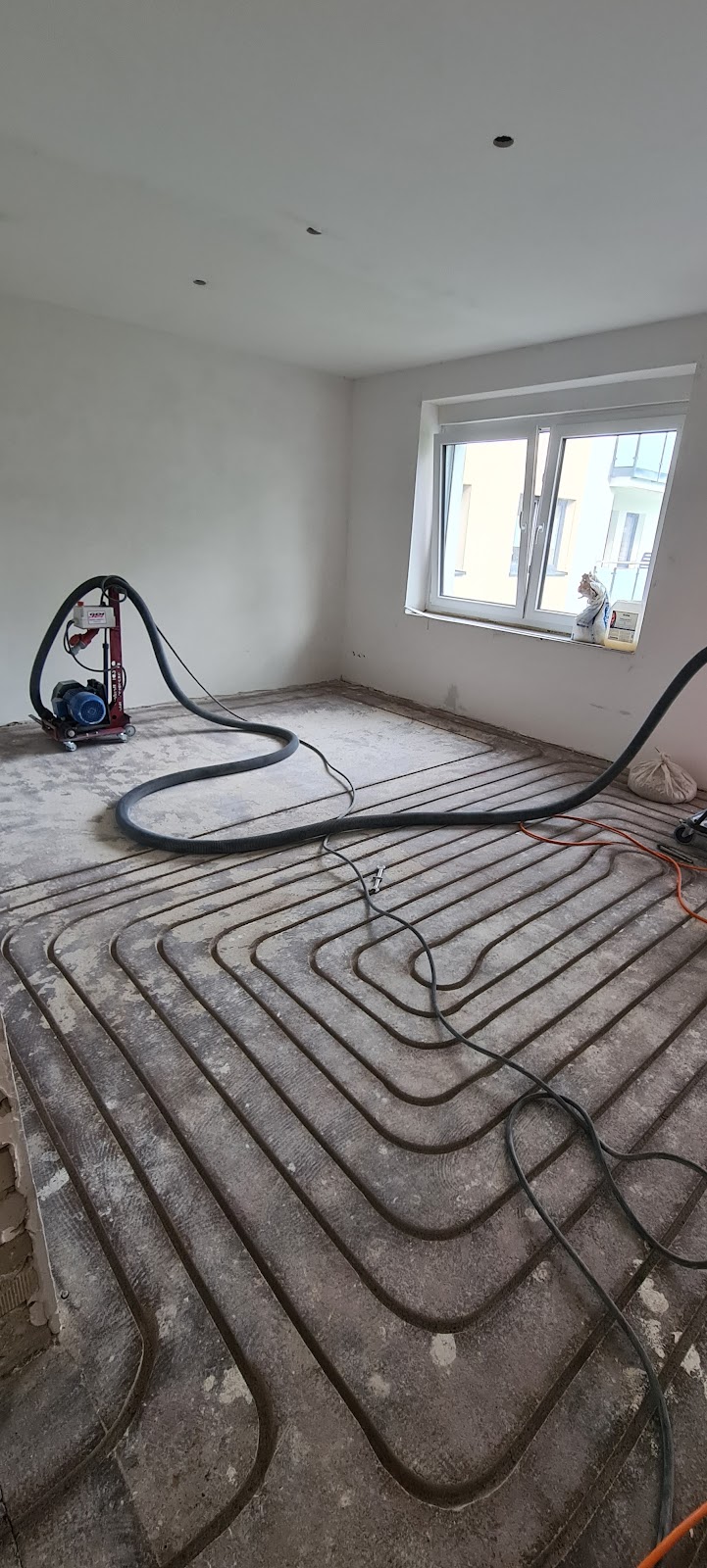 SD Fußbodenheizung Frästechnik in Linden – Betriebsfoto 2